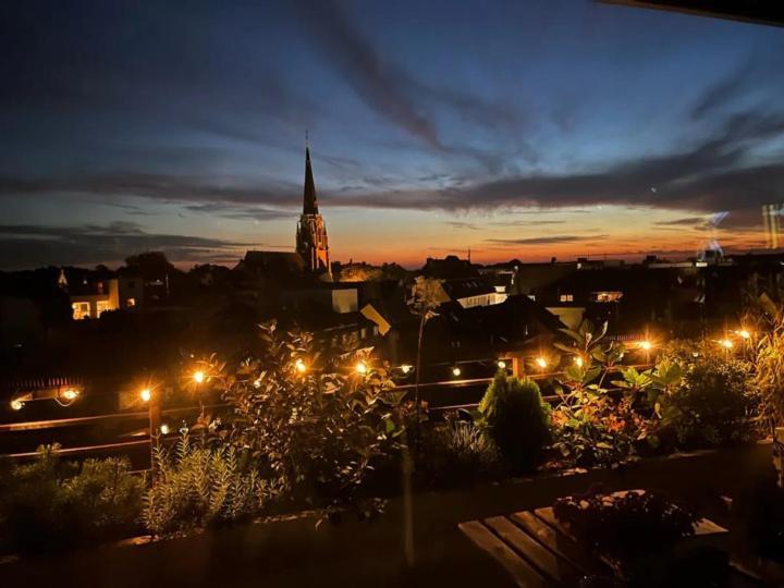 Bostel 88 - Moderne Stadtwohnung Mit Klimaanlage Moers Esterno foto